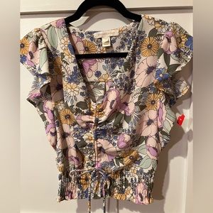 Monteau Los Angeles  Cinch Front Floral Crop Top Size Small Butterfly Sleeve